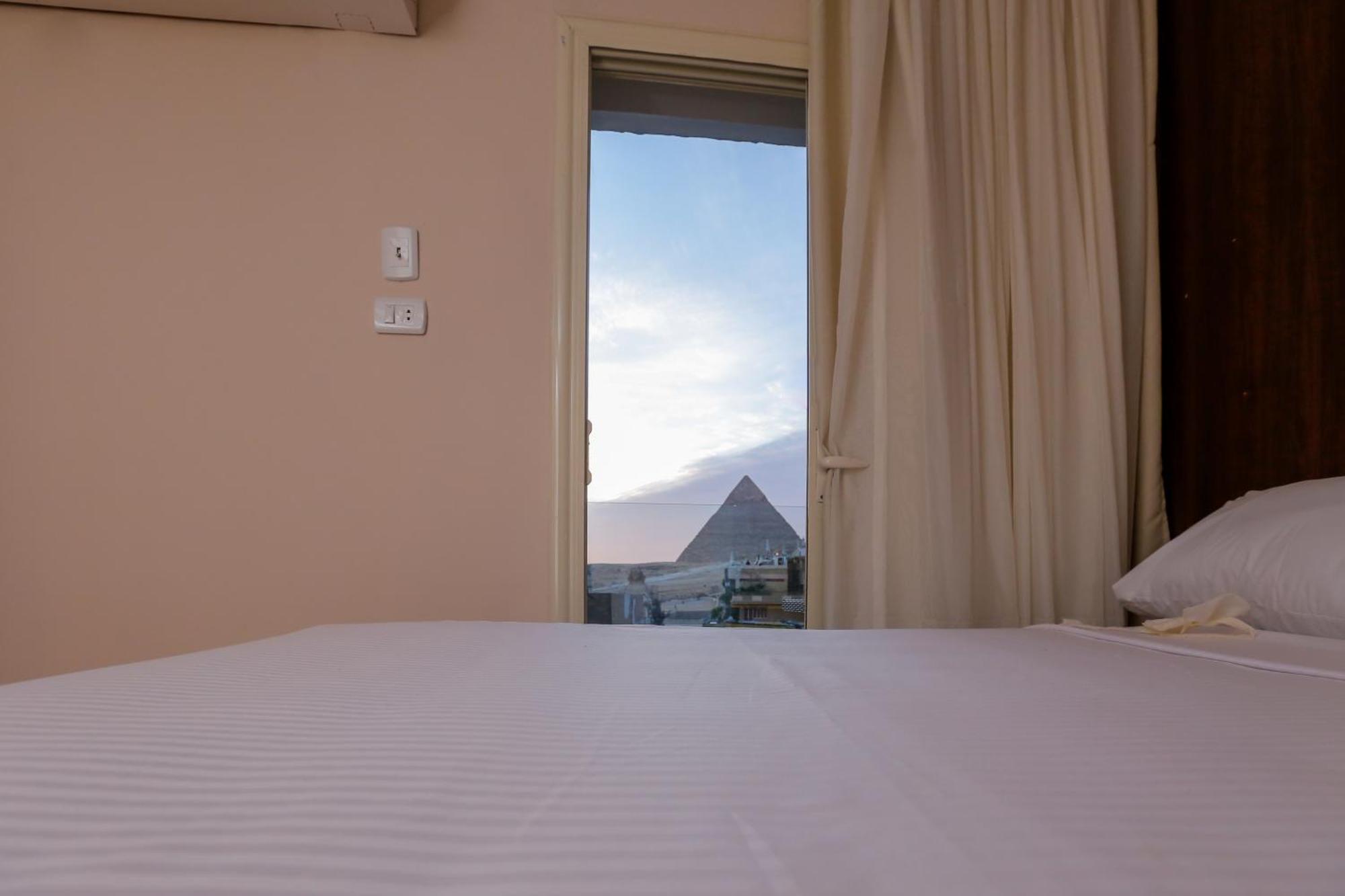 Hotel Steps In Pyramids View Kafret el-Gabal Esterno foto